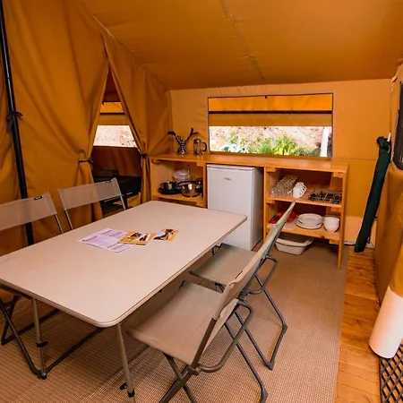 Camping Les Peupliers Du Lac Onlycamp Chindrieux Exterior foto