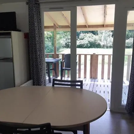 Camping Les Peupliers Du Lac Onlycamp Chindrieux Exterior foto