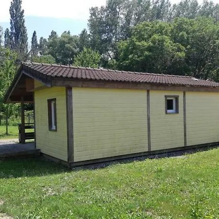 Camping Les Peupliers Du Lac Onlycamp Chindrieux Exterior foto